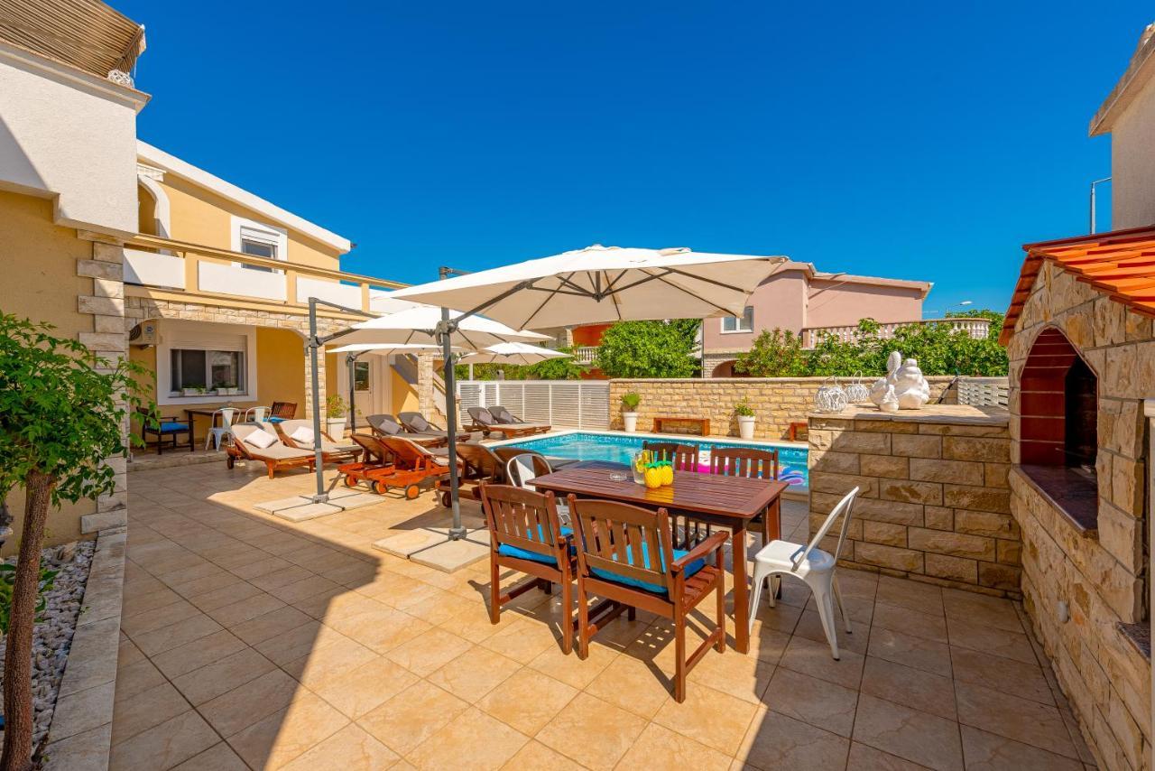 Villa Karmen - Poolhouse Vir Dış mekan fotoğraf