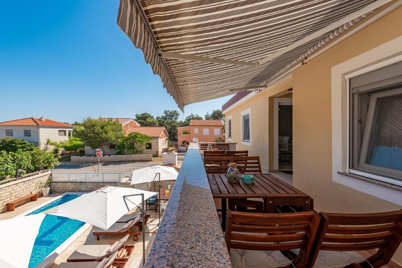 Villa Karmen - Poolhouse Vir Dış mekan fotoğraf